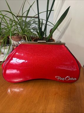 Pinup Couture - Ameoba Red Glitter Vinyl Purse